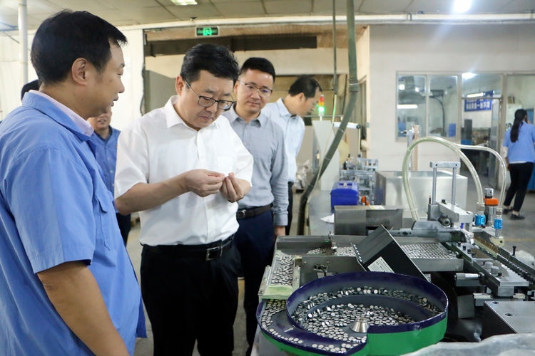 集團(tuán)安全生產(chǎn)百日行動(dòng)督導(dǎo)組到西無二集團(tuán)、汽車工業(yè)公司督導(dǎo)檢查